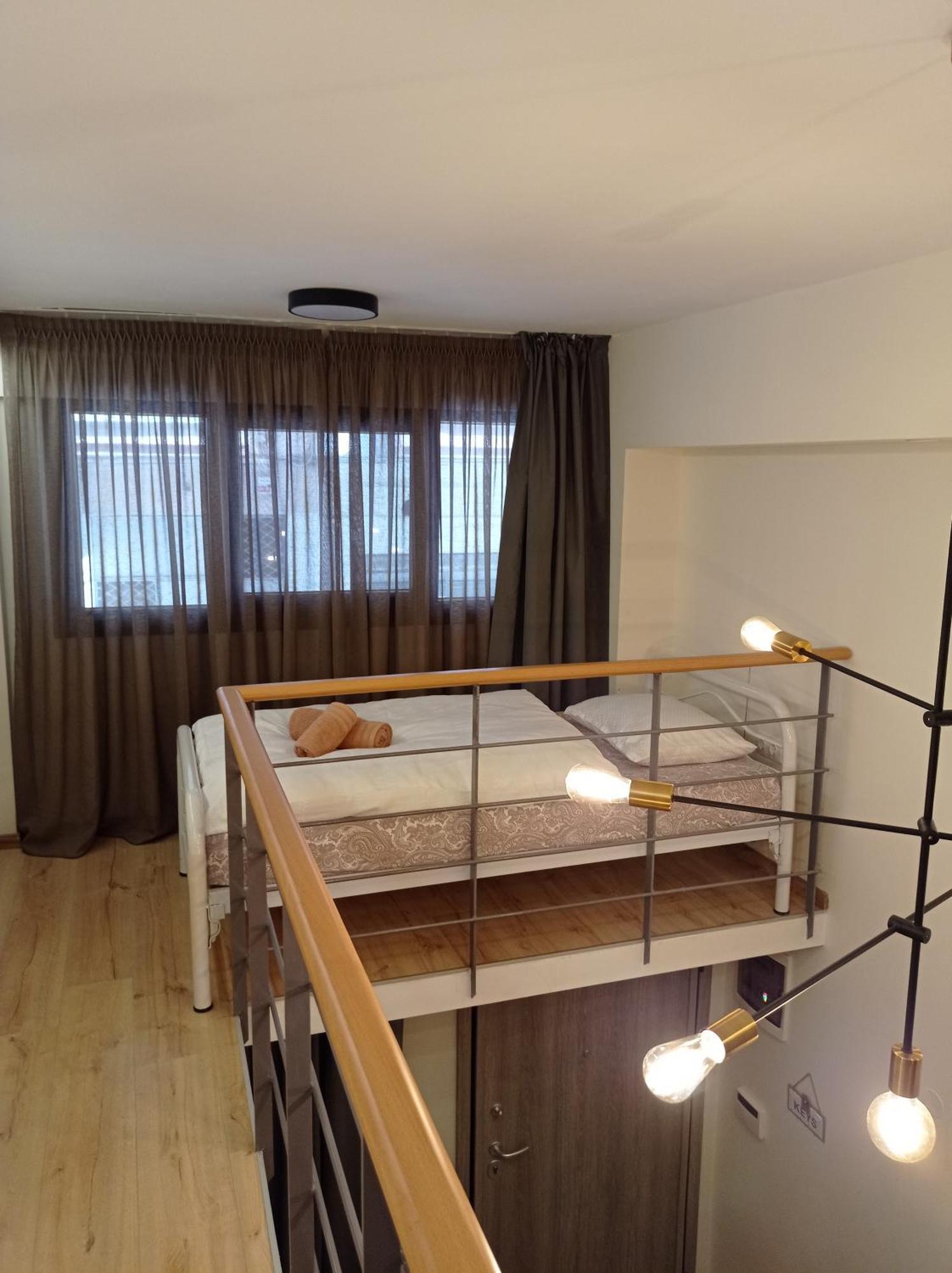Minimal Two-Floor Apartment Салоники Экстерьер фото