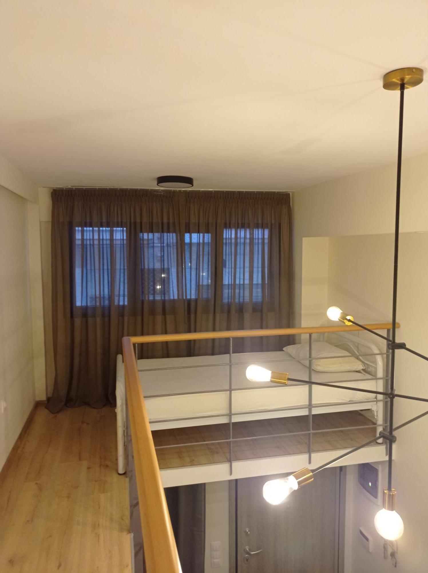 Minimal Two-Floor Apartment Салоники Экстерьер фото